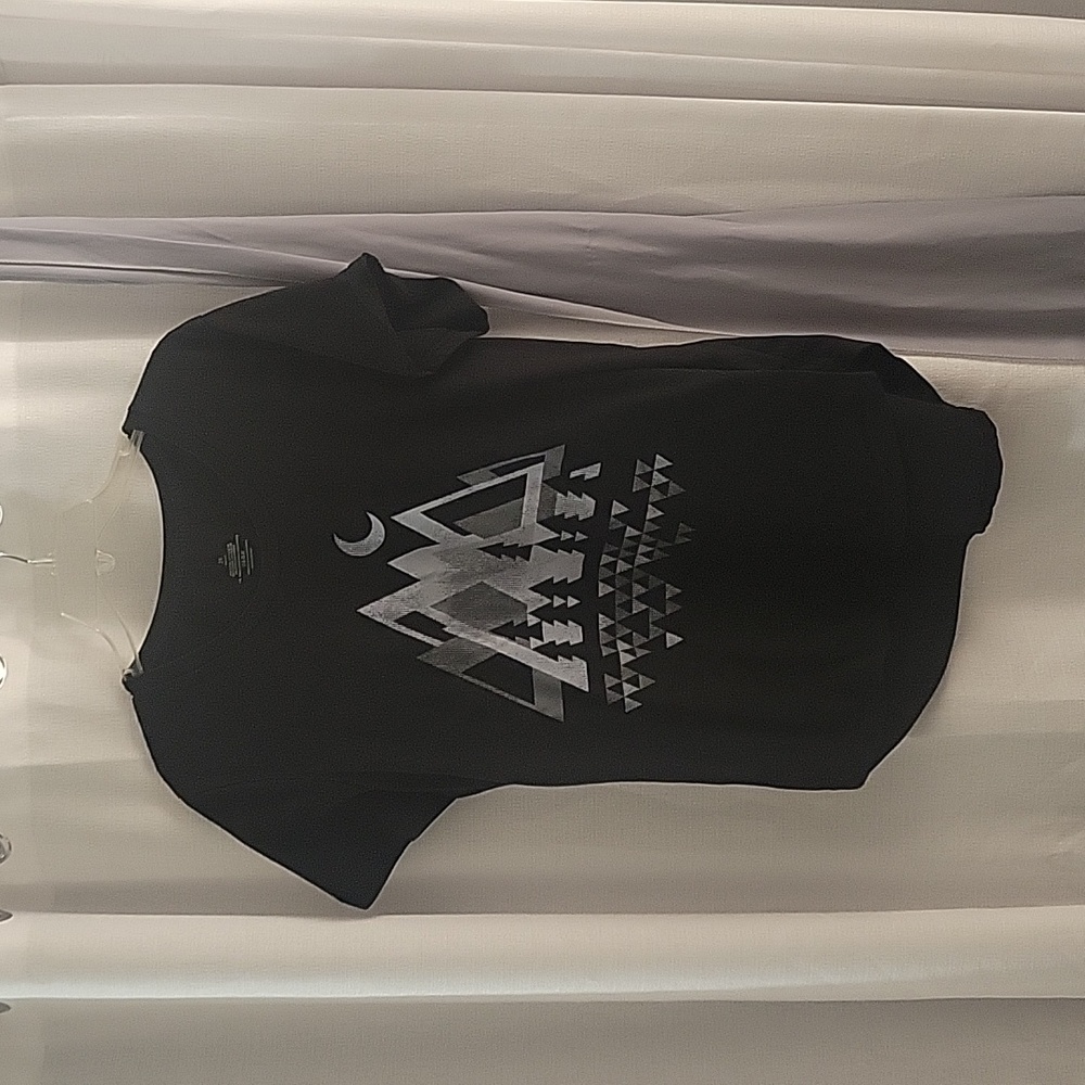 Black tshirt with forest print